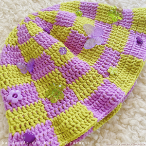Crocheted Beaded Bucket Hat - Lilac Garden